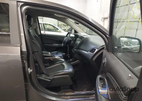 2017 Dodge Journey Crossroad Plus Awd z USA, uszkodzony, nr VIN 3C4PDDGG7HT541655